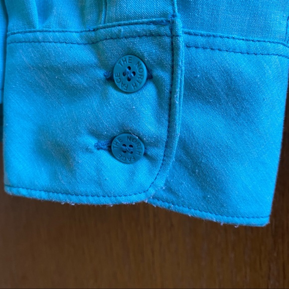 THE NORTH FACE • Aqua Blue Button Down Shirt - L - Picture 12 of 16